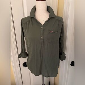 Hollister Junior’s Olive Green Button-Up Top